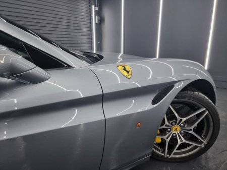 2015 Ferrari California - thumbnail 14