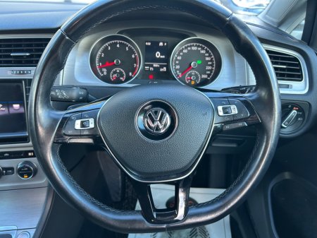 2016 Volkswagen Golf - thumbnail 10