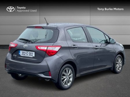 2020 Toyota Yaris - thumbnail 2