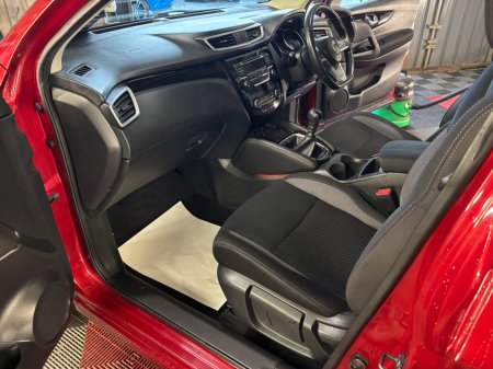 2018 Nissan Qashqai - thumbnail 13