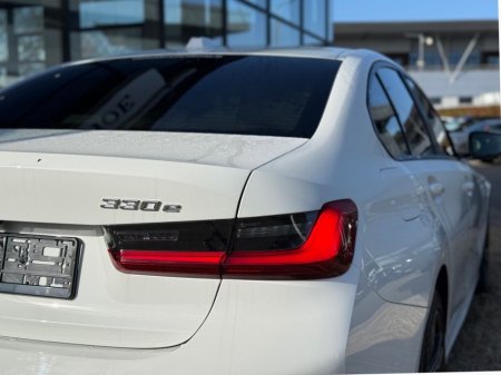 2026 BMW 3 Series - thumbnail 15