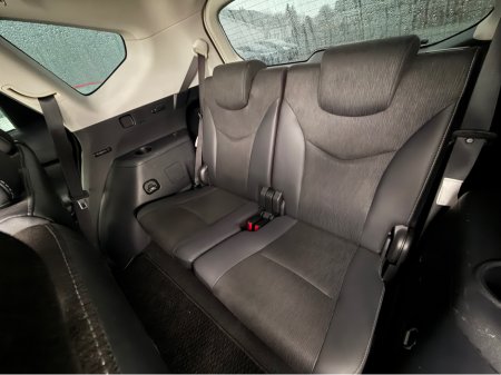 2019 Toyota Prius - thumbnail 25