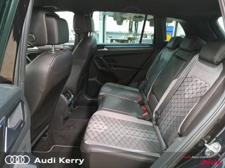 2023 Volkswagen Tiguan 2.0 TDI R LINE SA 5DR A €40,900 thumbnail