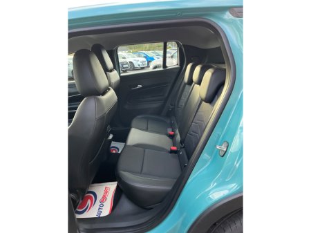 2025 Jeep Avenger 1.2 PETROL 100HP MT Altitude thumbnail