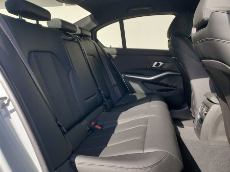 2026 BMW 3 Series - thumbnail 11