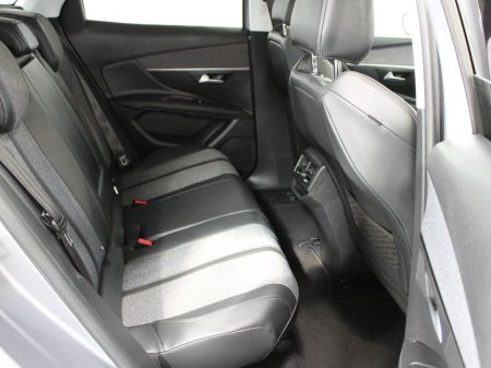 2019 Peugeot 3008 - thumbnail 11