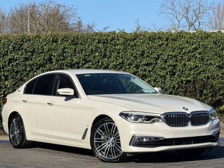 2018 BMW 5 Series - thumbnail 1