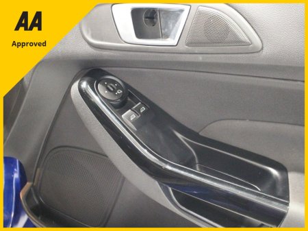 2016 Ford Fiesta - thumbnail 14