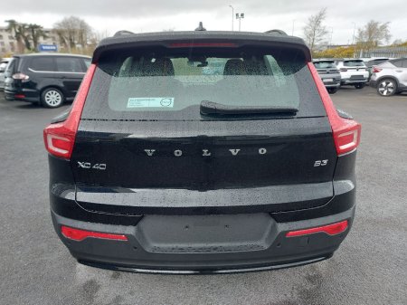 2026 Volvo XC40 - thumbnail 6