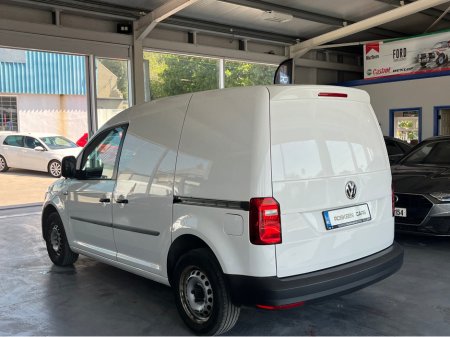 2019 Volkswagen Caddy C20 STARTLINE TDI €11,950 thumbnail