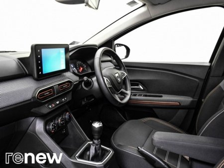 2023 Dacia Sandero Stepway TCe 90 STEPWAY Comfort €17,890 thumbnail