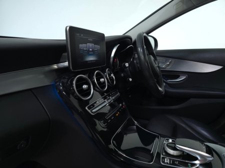 2018 Mercedes-Benz C Class C 220 D €22,950 thumbnail