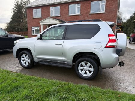 2017 Toyota Landcruiser - thumbnail 6