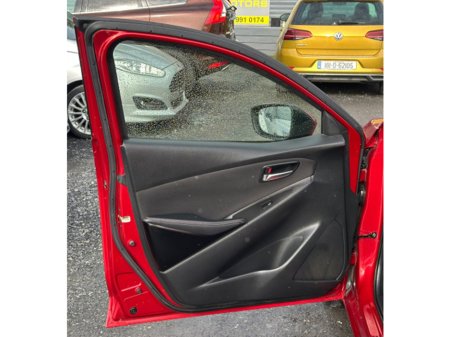 2015 Mazda Demio - thumbnail 8