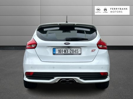 2016 Ford Focus MCA ST2 2.0 TDCI 180PS M6 FWD 4DR €17,950 thumbnail