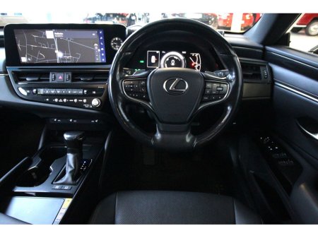 2023 Lexus ES 300 H - thumbnail 31
