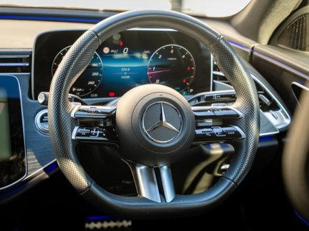 2024 Mercedes-Benz E Class E 220 D AMG LINE €66,950 thumbnail