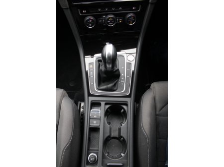 2019 Volkswagen Golf 1.4 TSI HIGHLINE PLUS AUTO  // UPGRADED ALLOYS // STUNNING CAR // BUY WITH CONFIDENCE AA AND SIMI APPROVED DEALER 2026 // FINANCE ARRANGED // ALL TRADE INS WELCOME // WELL WORTH VIEWING // €18,950 thumbnail