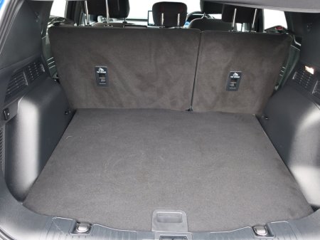 2025 Ford Kuga - thumbnail 8