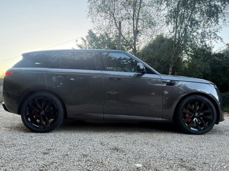 2024 Land Rover Range Rover Sport P460E DYNAMIC SE *Huge Specification* €103,950 thumbnail