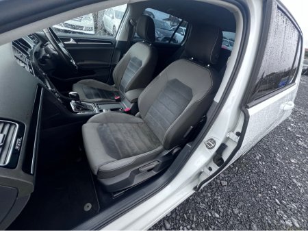 2016 Volkswagen Golf 2016 Volkswagen Golf 1.4 TSI Automatic Highline €16,250 thumbnail