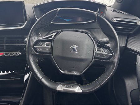 2021 Peugeot 2008 GT EV 5DR AUTO // HIGH SPEC €19,995 thumbnail