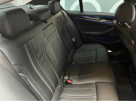 2017 BMW 5 Series €22950 2017 BMW 530E M SPORT IPERFORMANCE 2.0 AUTOMATIC / CRUISE CONTROL / 360° PARKING CAMERA / ELECTRIC MEMORY & HEATED SEATS / PADDLE SHIFTERS / AMBIENT LIGHTS €22,950 thumbnail