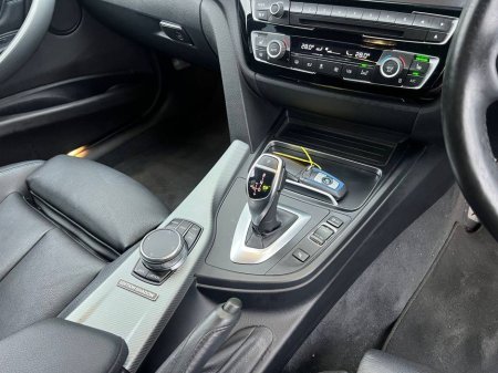 2018 BMW 3 Series 320d M-SPORT COMPETITION // FULL SERVICE HISTORY // LEATHER POWERED HEATED SEATS // DUAL ZONE CLIMATE CONTROL €25,950 thumbnail