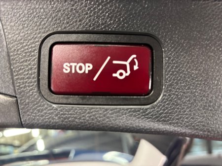 2015 Mercedes-Benz C Class C 220 BLUETEC €12,950 thumbnail