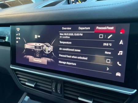 2022 Porsche Cayenne Coupe 3.0 V6 e-hybrid €73,995 thumbnail