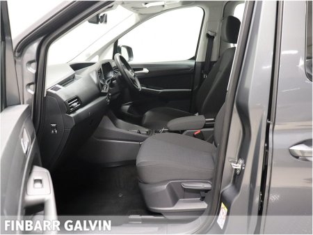 2025 Volkswagen Caddy Maxi Life CADDY LIFE TDI 122HP A7F €47,950 thumbnail