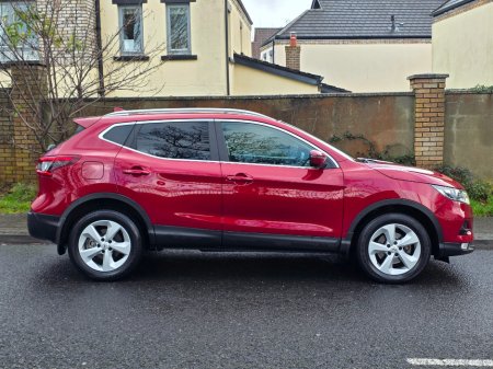 2018 Nissan Qashqai 1.2 SV CVT 18 4DR Auto €18,950