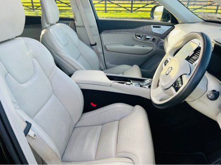 2022 Volvo XC90 ULTIMATE T8 RECHARGE AWD thumbnail