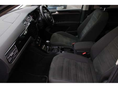2021 Volkswagen Touran 2.0TDI HIGHLINE PLUS AUTO PAN ROOF  // UPGRADED ALLOYS // STUNNING CAR // BUY WITH CONFIDENCE AA AND SIMI APPROVED DEALER 2026 // FINANCE ARRANGED // ALL TRADE INS WELCOME // WELL WORTH VIEWING // €31,950 thumbnail