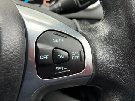 2014 Ford Fiesta - thumbnail 15