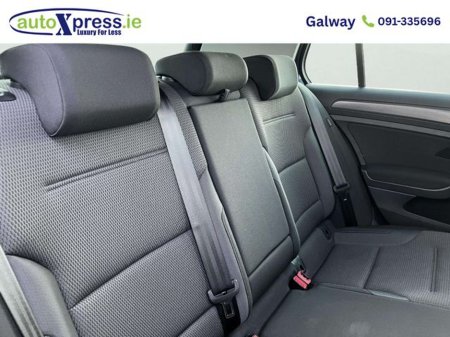 2019 Volkswagen Golf - thumbnail 17