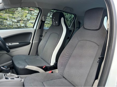 2015 Renault Zoe DYNAMIQUE INTENSE 4DR AUTO €5,995 thumbnail