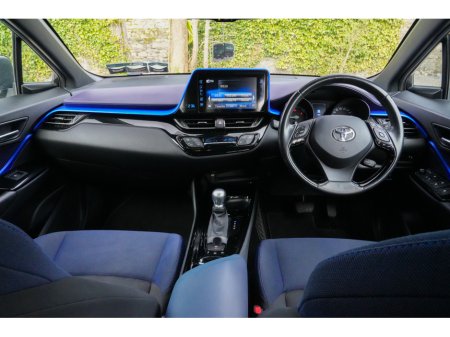 2017 Toyota C-HR - thumbnail 11