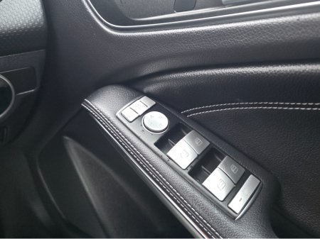 2015 Mercedes-Benz A Class A180  SUNFOOF PANO ROOF - HALF LEATHER HEATED SEATS - REV CAMERA - HI SPEC / SYSTEM LOW ROAD TAX BAND / SIMI DEALER €16,450 thumbnail