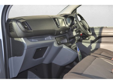 2022 Opel Vivaro L2H1-1.5 100PS-6SP MAN 100PS-DIE-6SP 5DR €18,995 thumbnail