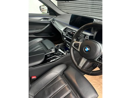 2021 BMW 5 Series - thumbnail 20
