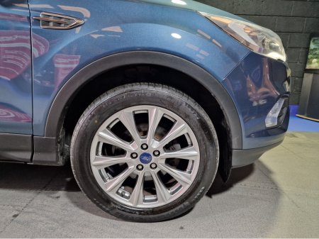 2019 Ford Kuga TITANIUM-LOW MILAGE-FULLY SERVICED €16,950 thumbnail