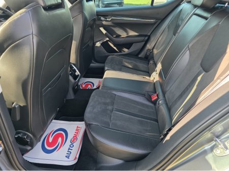 2023 Skoda Octavia - thumbnail 16