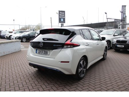2022 Nissan Leaf - thumbnail 4