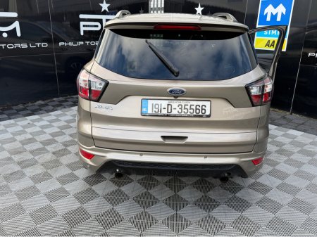2019 Ford Kuga 1.5 120PS 4DR ST-LINE SUNROOF TOP SPEC €20,995 thumbnail