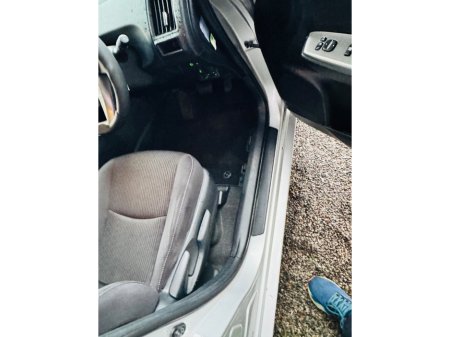 2020 Toyota Prius - thumbnail 7