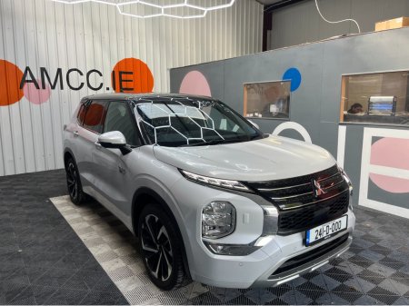 2024 Mitsubishi Outlander 2024 MITSUBISHI OUTLANDER P 4WD PHEV 2.4 AUTOMATIC / CRUISE CONTROL / 360° CAMERA / ELECTRIC MEMORY & HEATED SEATS / HEATED STEERING WHEEL / PADDLE SHIFTERS / PANORAMIC SUNROOF / 7 SEATS OPTION