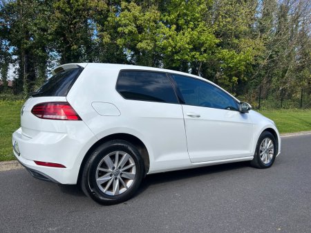 2018 Volkswagen Golf - photo 2