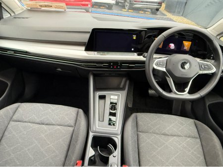 2022 Volkswagen Golf ACTIVE - 2.0L DIESEL - AUTO - 12M WARRANTY - CAR: €27,950 thumbnail