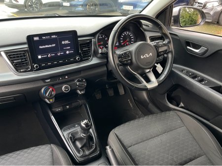 2022 Kia Rio - thumbnail 26